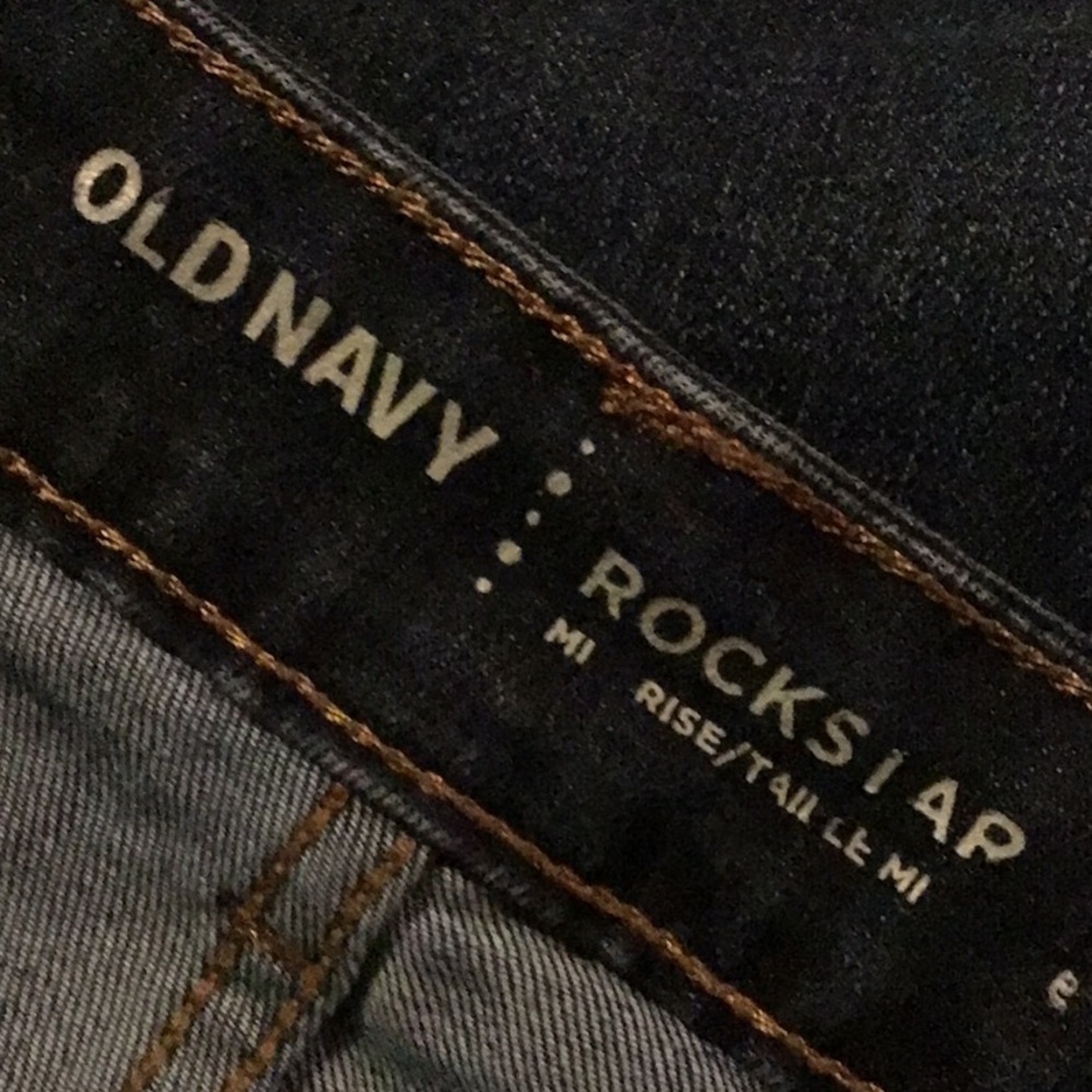 sac961👖Old Navy Mid Rise Rockstar Size 14 w/29” Inseam Demin Jeans - Picture 4 of 8